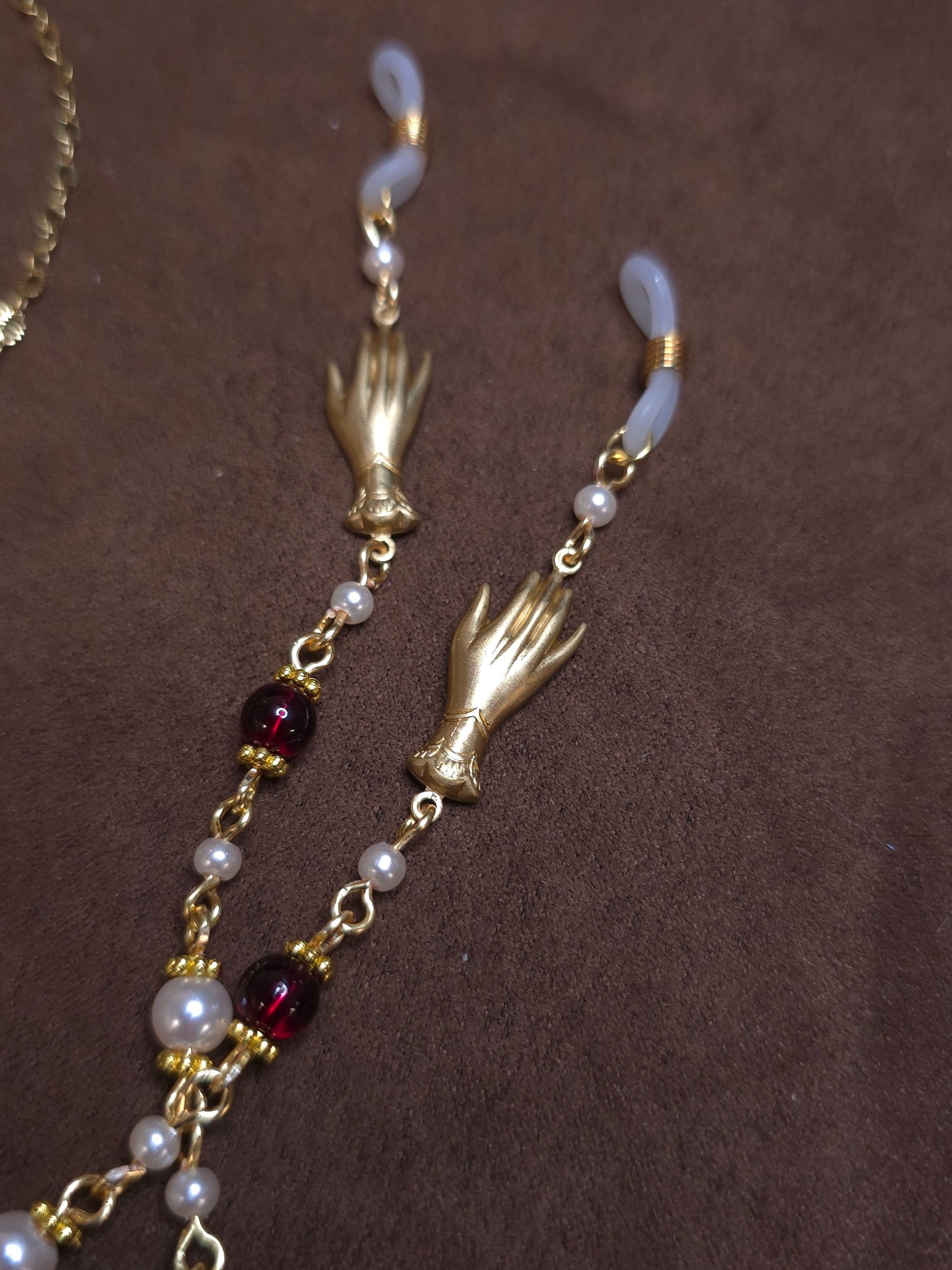 Beaded glasses chain with gold hand charms